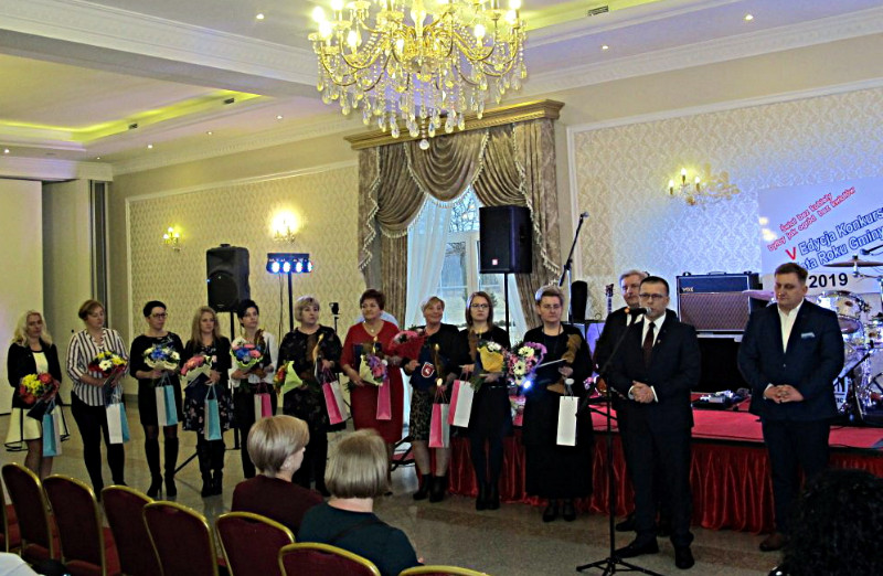 Wyróżnione kobiety z gminy Łuków na spotkaniu w „Parisel Palace” w Klimkach. Fot. Arch. GOK Łuków