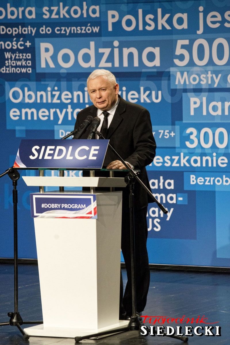 Jarosław Kaczyński ma powody do świętowania. fot. Aga Król