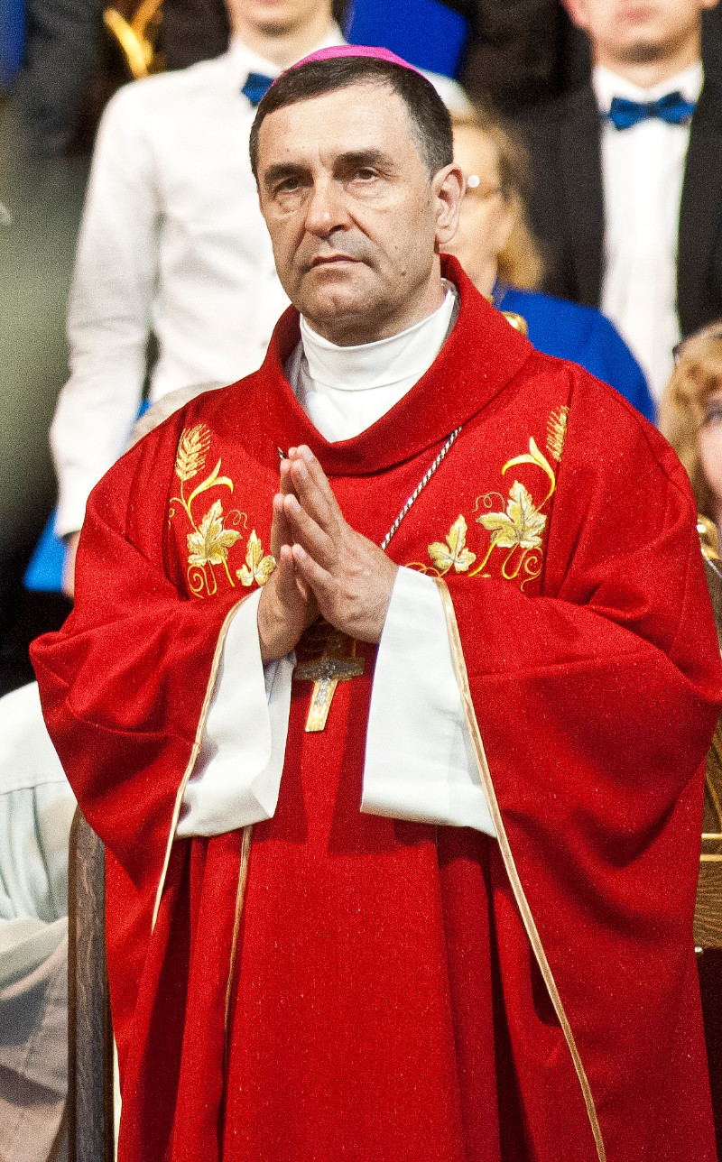 Biskup Piotr Sawczuk fot. Aga Król