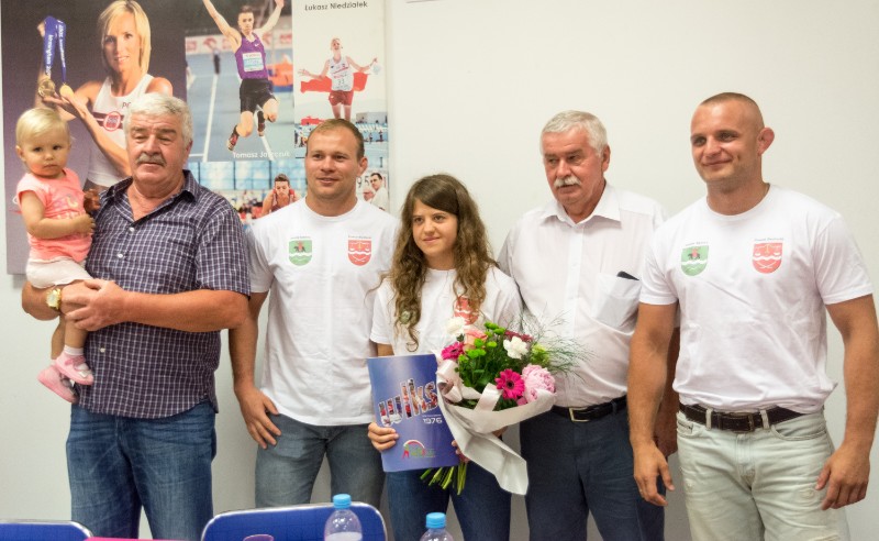 Od lewej: Adam Gabiński, Krystian Misztal, Patrycja Gil, Zygmunt Wielogórski i Sebastian Pawlak. fot. pyt