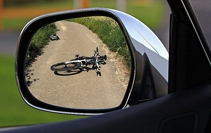 Karetka zabrała rowerzystę! Zdjęcie symboliczne. Fot. Alexas Fotos, pixabay.cm