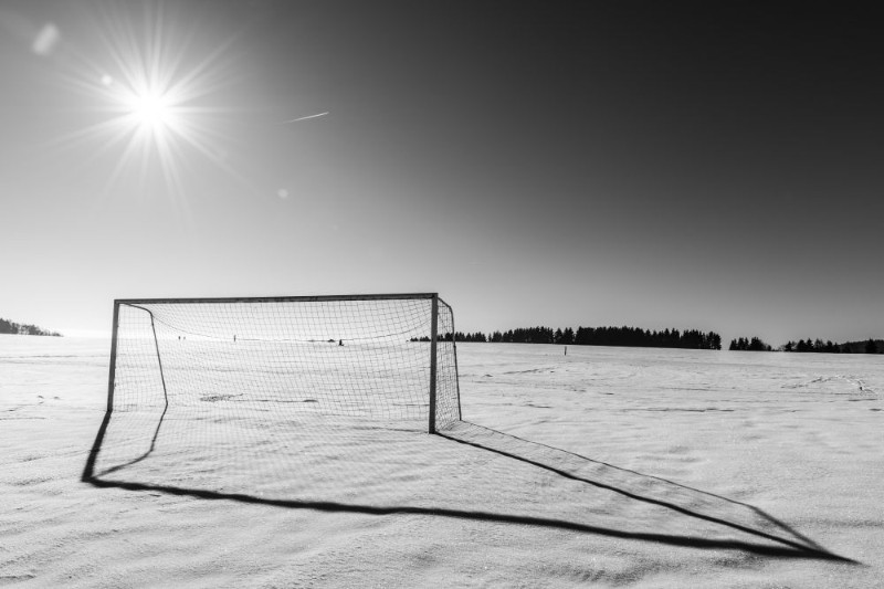 Pogoń chcąc się utrzymać w II lidze, nie może przespać zimy. Fot. Foundry pixabay.com