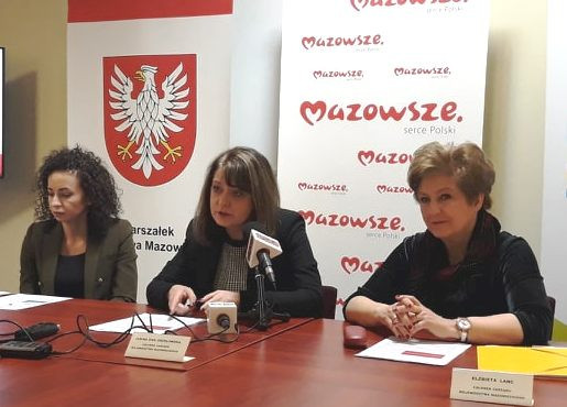 Od lewej: Magdalena Sałata, Janina Ewa Orzełowska, Elżbieta Lanc 