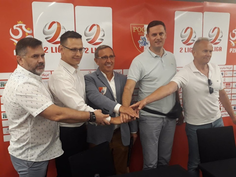 Od prawej: Andrzej Materski, Rafał Maletka, Sławomir Kiełbus, Michał Osiej, Jacek Włodarczyk