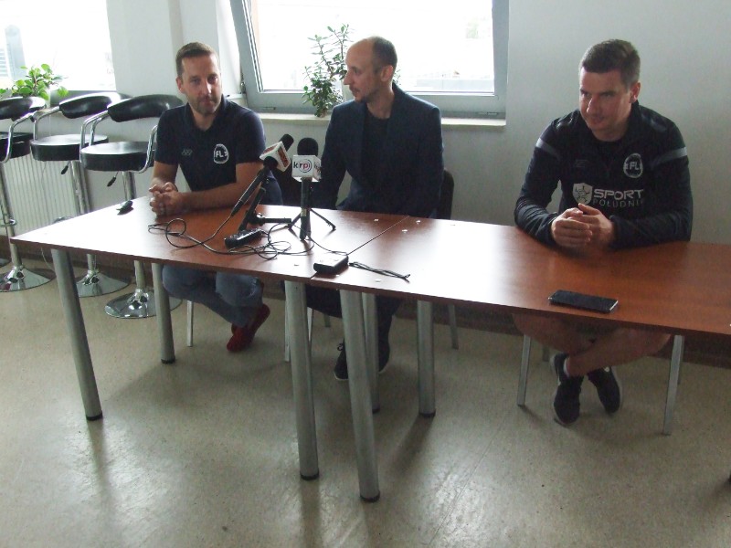 Od Lewej: Łukasz Budzyński (Football Lab), Rafał Leszczyński (SEMP) i Mariusz Paszkowski (Football Lab). Fot. Siriss