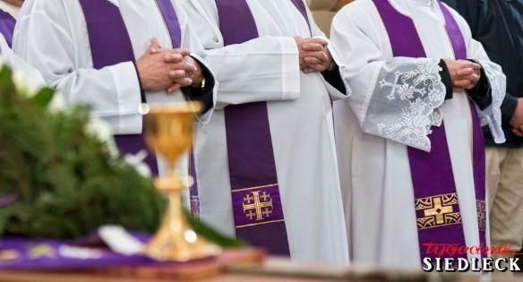 Msza św. za zmarłych kapłanów i osoby życia konsekrowanego będzie odprawiona 8 listopada o godz. 12 w katedrze. Fot. Aga Król