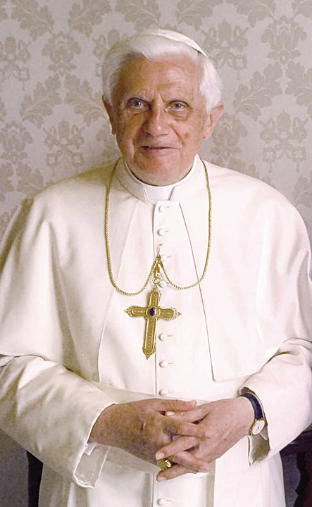 Zmarł emerytowany papież Benedykt XVI