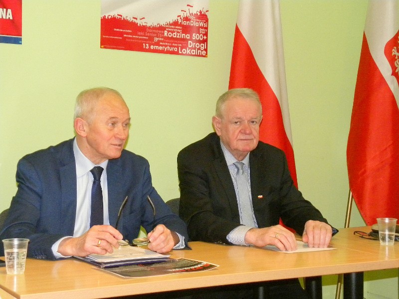 Krzysztof Tchórzewski i Wojciech Kudelski na konferencji prasowej