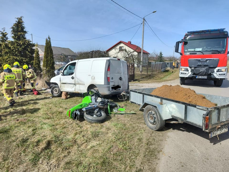 Wypadek z udziałem motocykla - fot. OSP Siennica