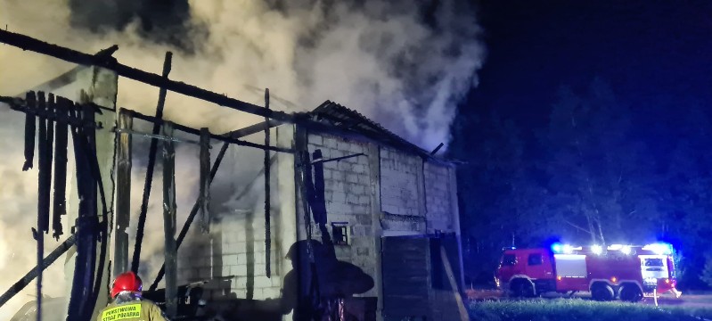 pożar w Michałowie, w gminie Platerów. Fot. KP PSP w Łosicach