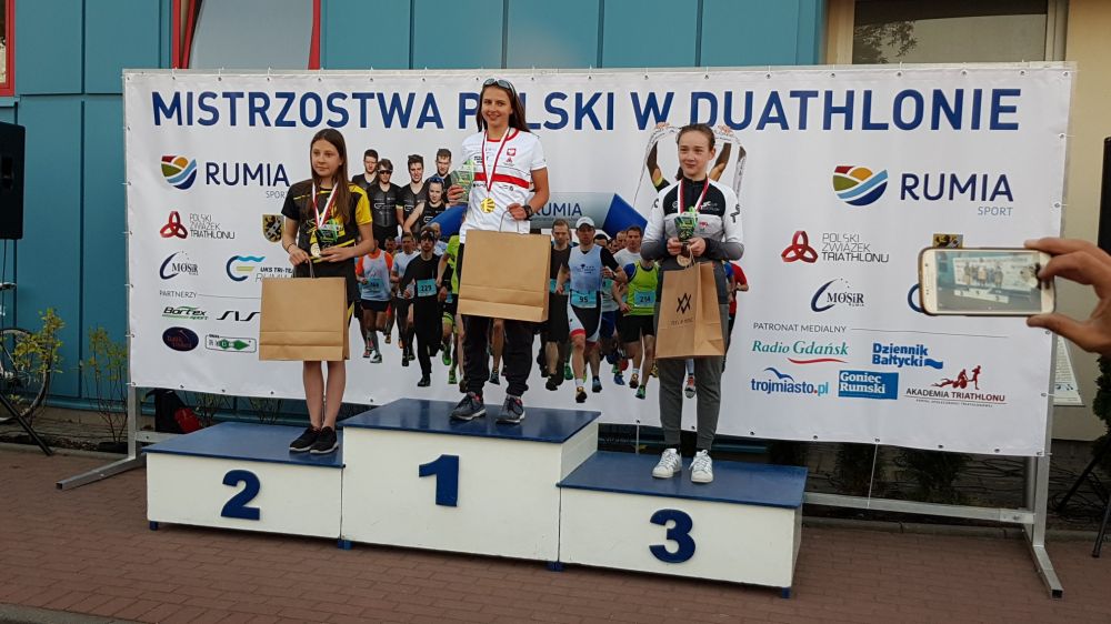 Najlepiej wypadła Łucja Wierzbicka, która w kategorii młodziczek zdobyła brązowy medal.  fot. Triathlon Club Siedlce