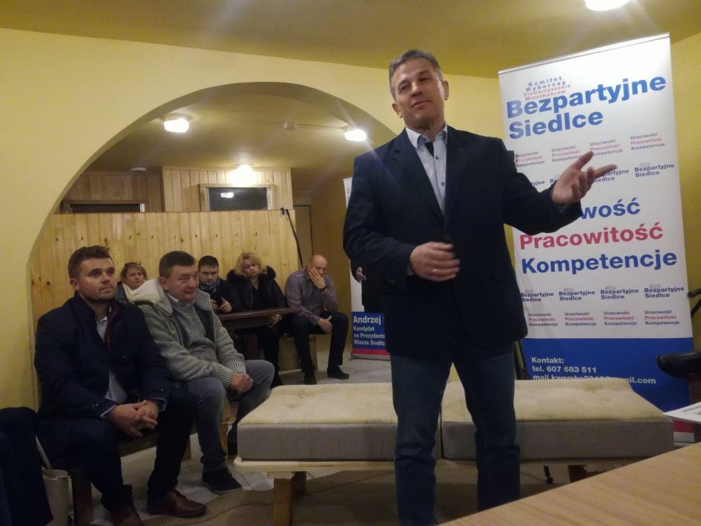 Andrzej Sitnik podczas spotkania z wyborcami