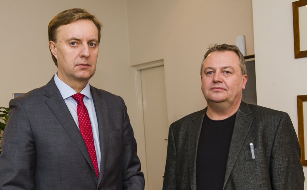 Odwołany prezes, Wojciech Kaszyński i nowy Marcin Kulicki.    fot. Janusz Mazurek