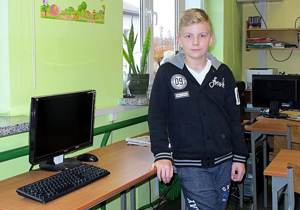 Programowanie komputerów to moja pasja. Widzę w tym swoją przyszłość – stwierdza z przekonaniem szóstoklasista z Krzywdy, Bartosz Lenk. fot. PGL
