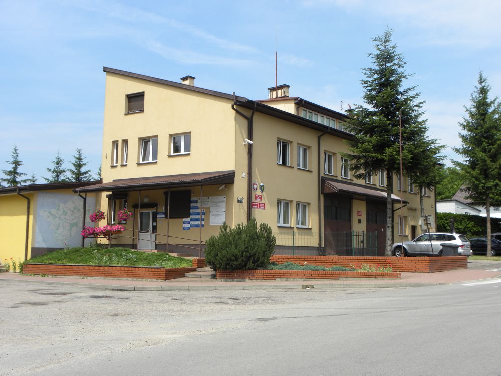 Budynek Urzędu Gminy w Wierzbnie. fot. sej