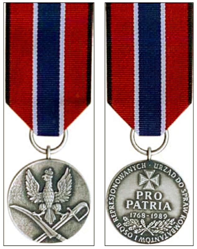 Medal „Pro Patria”. Awers i rewers. Fot. UdsKiOR