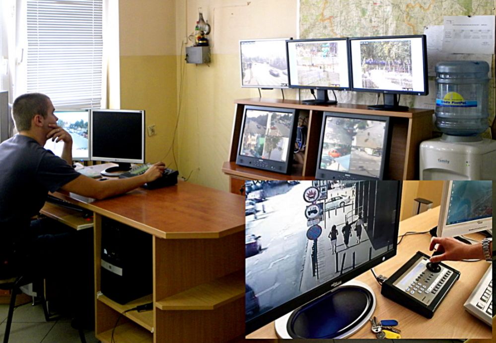 Sercem miejskiego monitoringu w Łukowie jest stanowisko sterowania kamerami, zlokalizowane w Komendzie Powiatowej Policji. Fot. Arch. KPP w Łukowie