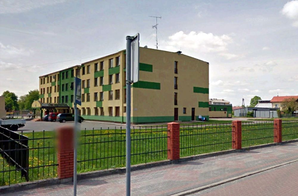 Ośrodek dla Cudzoziemców w przy al. Kościuszki Łukowie. Dziś można go zwiedzić i porozmawiać z jego mieszkańcami. Fot. Google Maps