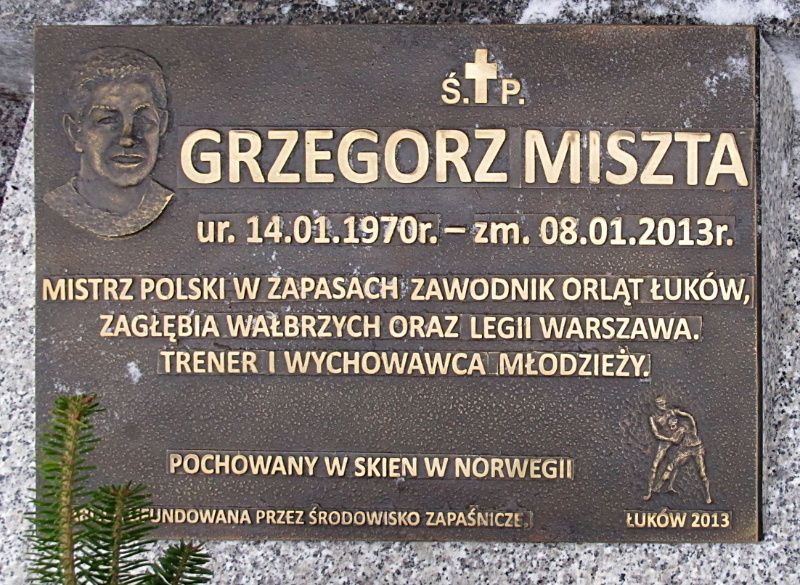 Tak wygląda tablica pamięci Grzegorza Miszty. Fot. PGL