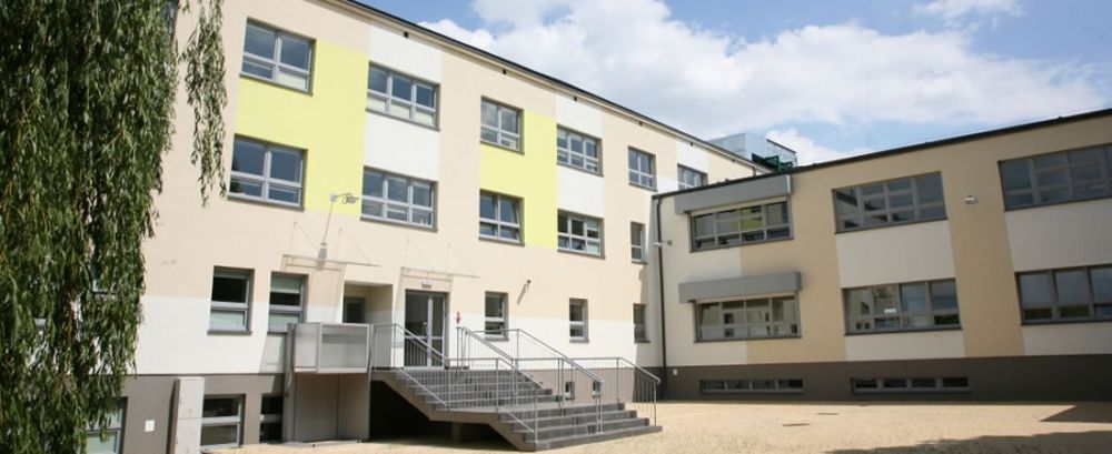 Budynek SOSZ-W w Siedlcach (fot. www.soszw.siedlce.pl)