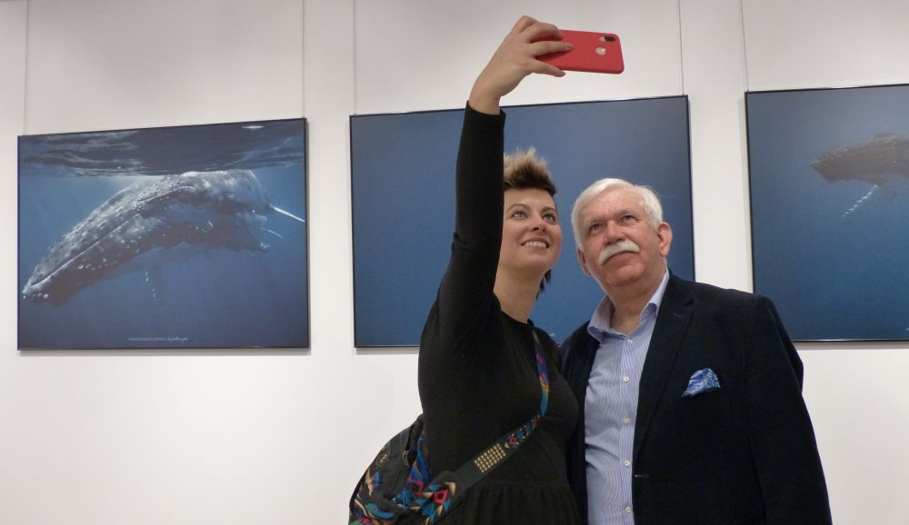 Któż nie chciałby mieć selfie z humbakami?, fot. Ana