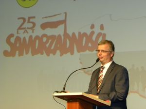 Były burmistrz, Jarosław Grenda.