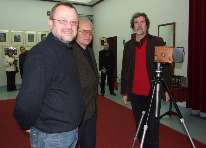 Na pierwszym planie od lewej: Jarosław Domański (fotograf z Białej Podlaskiej), Andrzej Ruciński i Ryszard Karczmarski, fot. Ana