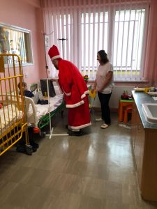 Święty Mikołaj odwiedził dzieci, fot. Strefa Rodzica